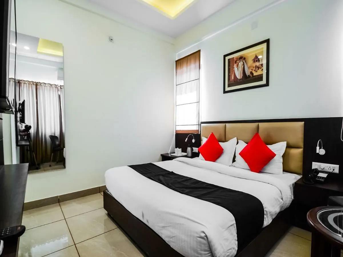 Capital O 35703 Hotel Sarovar Grand Udaipur