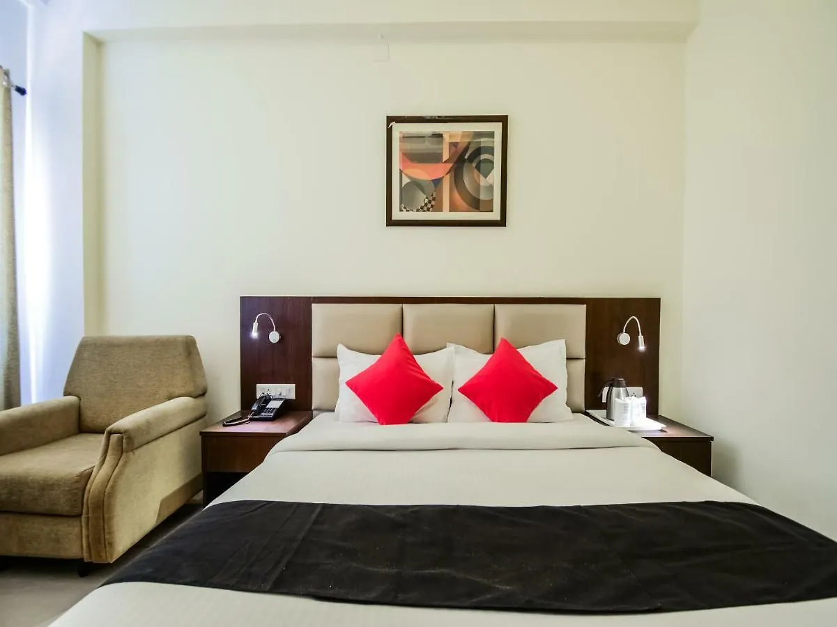 Capital O 35703 Hotel Sarovar Grand Udaipur